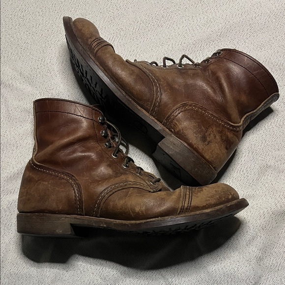 Red Wing Shoes Men's Chestnut Leather Boots - Picture 1 of 3
